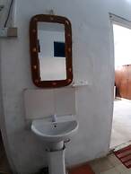 Mamdali Guest house