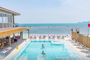LOVE Beach Club