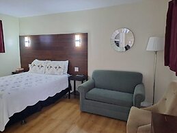 Three Islands Motel