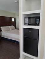 Three Islands Motel