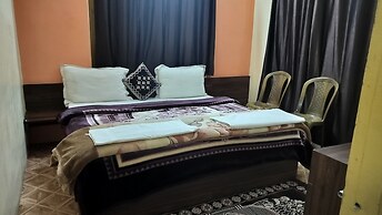 Ishwar Guest House
