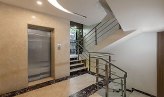 Smilestay Hiland Suites