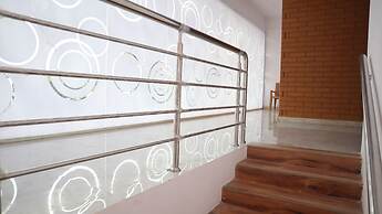 Smilestay Shree Jayaganga Arcade