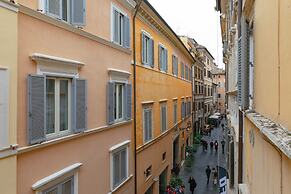 Piazza Navona 5 people - Savelli