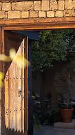 Belmondo Suites Old Town
