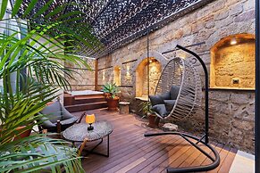Belmondo Suites Old Town