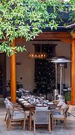 Belmondo Suites Old Town