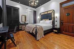 Belmondo Suites Old Town