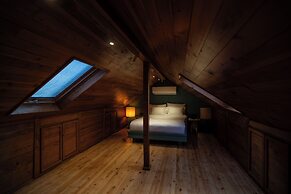 Belmondo Suites Old Town