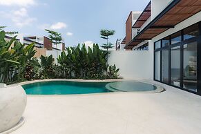 Paradise Living Villa Canggu