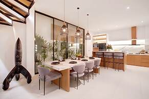 Paradise Living Villa Canggu