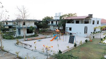 Daksh Eden Greenz -A Luxury Resort