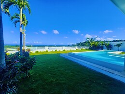 Sunset Villa with Infinity Pool