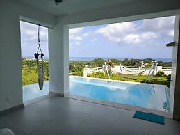 Sunset Villa with Infinity Pool
