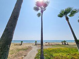 Beach Vibes Apartment