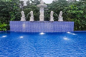 Mayfair Oasis Resort & Convention