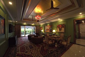 Mayfair Oasis Resort & Convention
