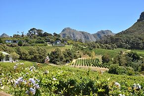 Akamah Estate