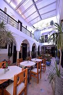 Riad Kalé Polis