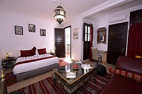 Riad Kalé Polis