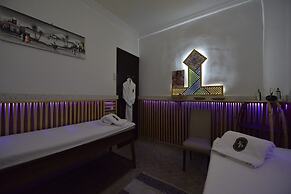 Riad Kalé Polis