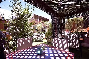 Riad Kalé Polis