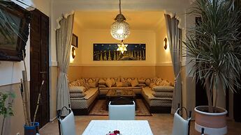 Riad Kalé Polis