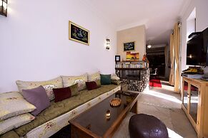 Riad Kalé Polis