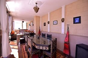 Riad Kalé Polis