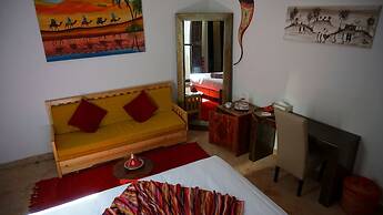 Riad Kalé Polis