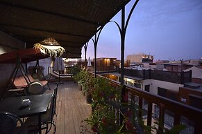 Riad Kalé Polis
