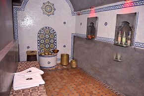 Riad Kalé Polis