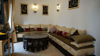 Riad Kalé Polis