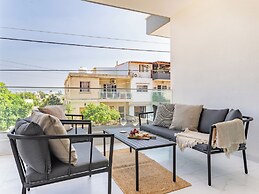 Sanders Cruise - Modern 2-bdr Apt With Balcony