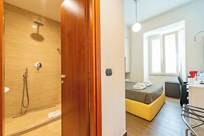 Andenis Tiber House