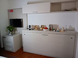 Andenis Tiber House