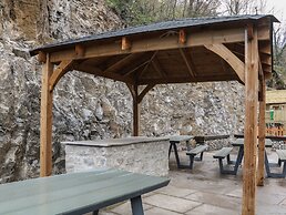 48 Rock Mill