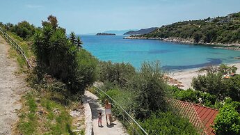 Paramithenio Village Beach Resort & Spa