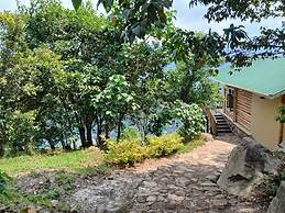 Orugano Bwindi Lodge