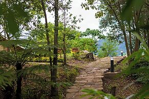 Orugano Bwindi Lodge