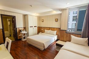 Golden Rain 2 Hotel