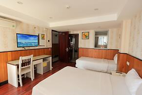 Golden Rain 2 Hotel