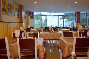 Golden Rain 2 Hotel