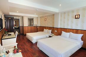 Golden Rain 2 Hotel