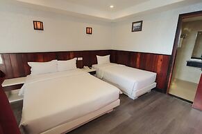 Golden Rain 2 Hotel