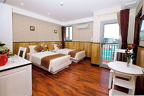 Golden Rain 2 Hotel