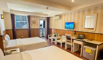Golden Rain 2 Hotel