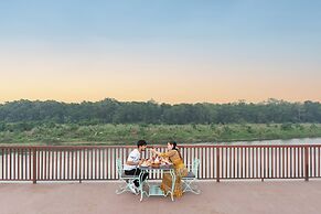 River Bank Jungle Resort