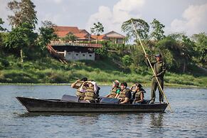 River Bank Jungle Resort