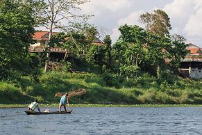 River Bank Jungle Resort